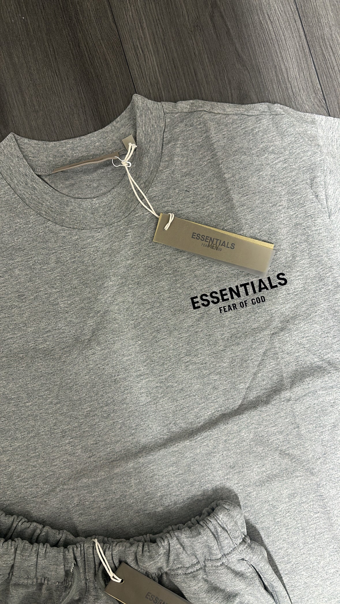 Essentials Short Set S22 “grey oatmeal”