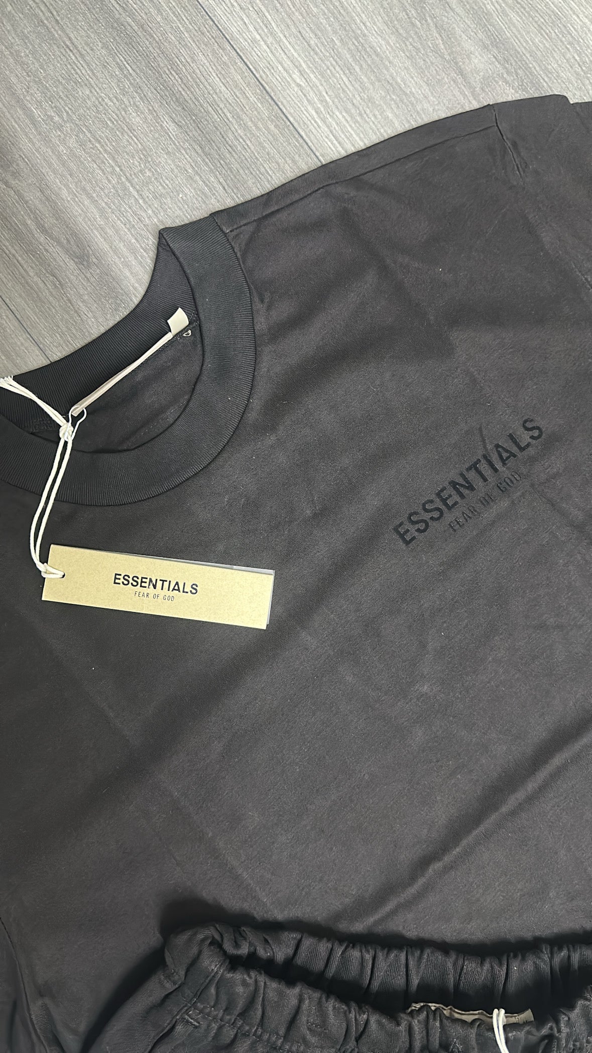 Essentials Short Set S22 “Dark Limo”
