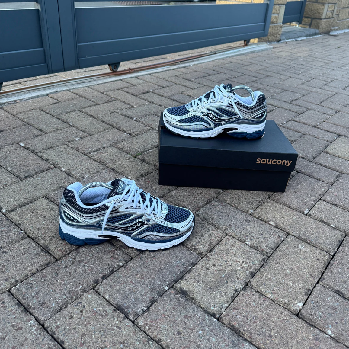 Saucony ProGrid Omni 9 ‘Deep Navy’