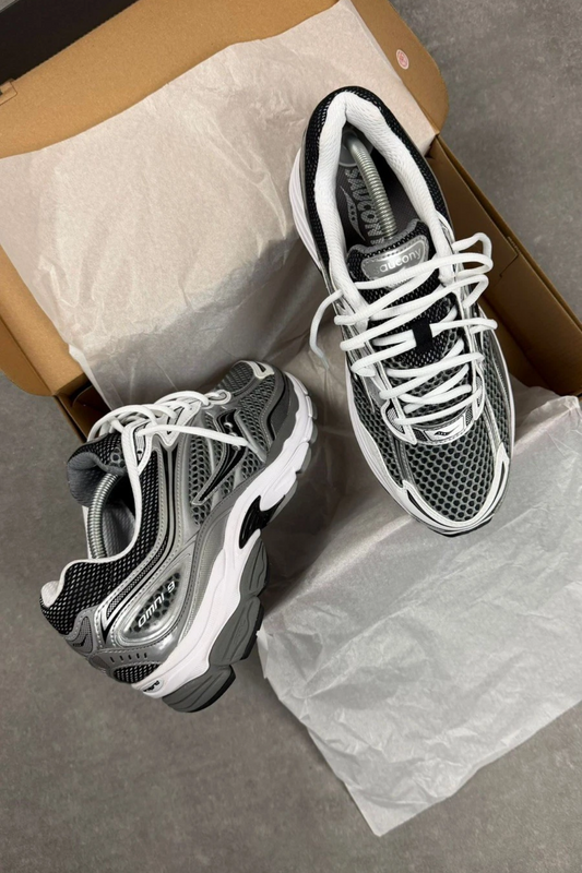 Saucony ProGrid Omni 9 'Silver/Grey'