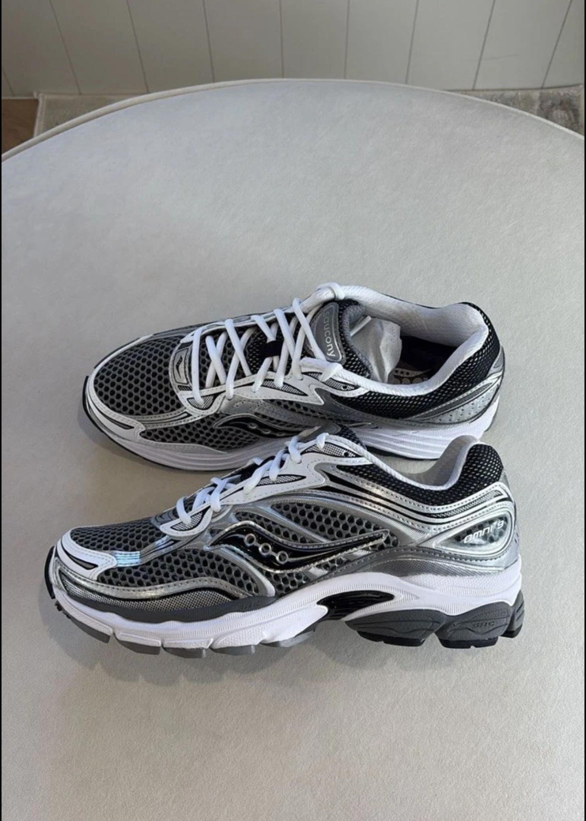 Saucony ProGrid Omni 9 'Silver/Grey'