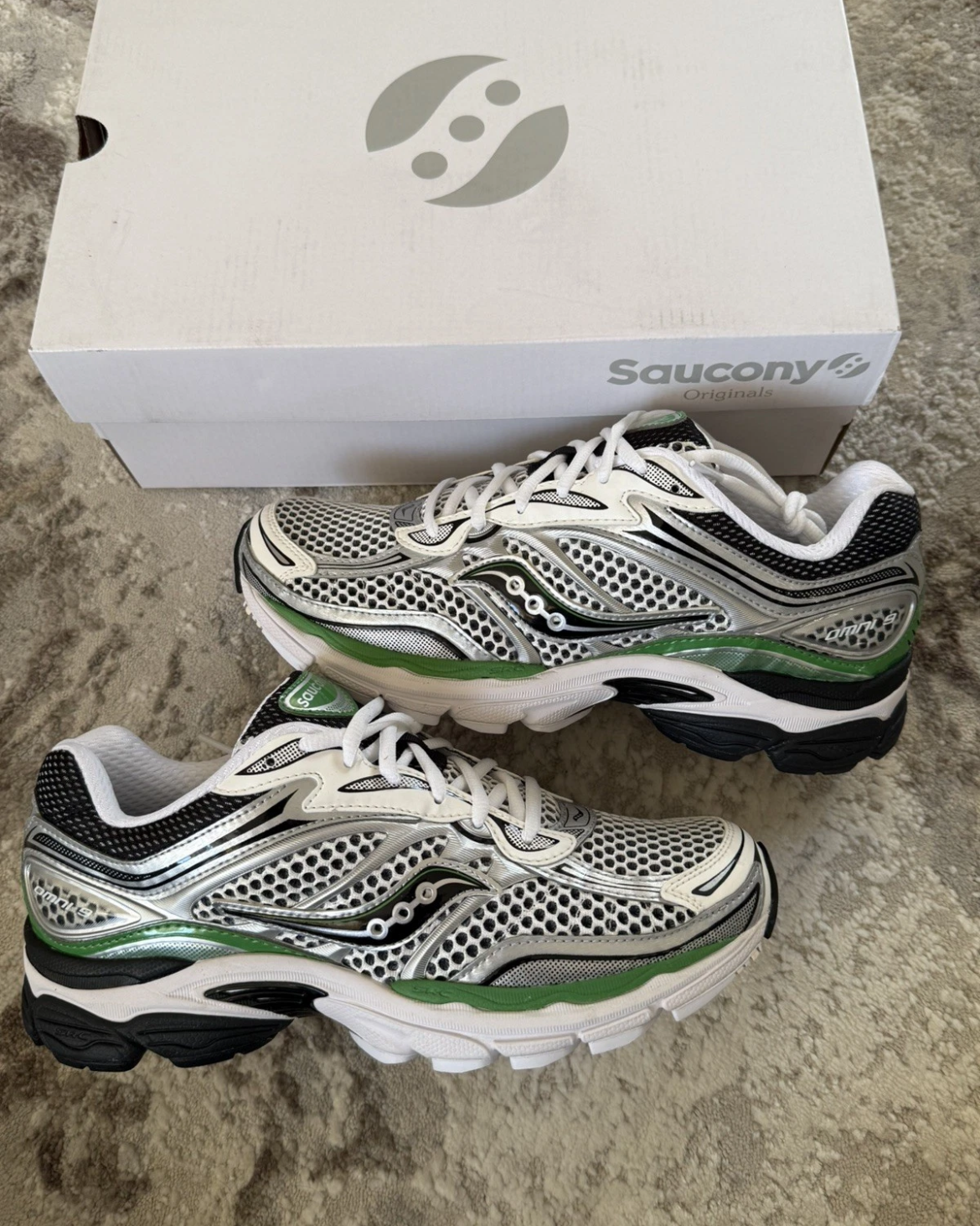 Saucony ProGrid Omni 9 — ''Silver Green''