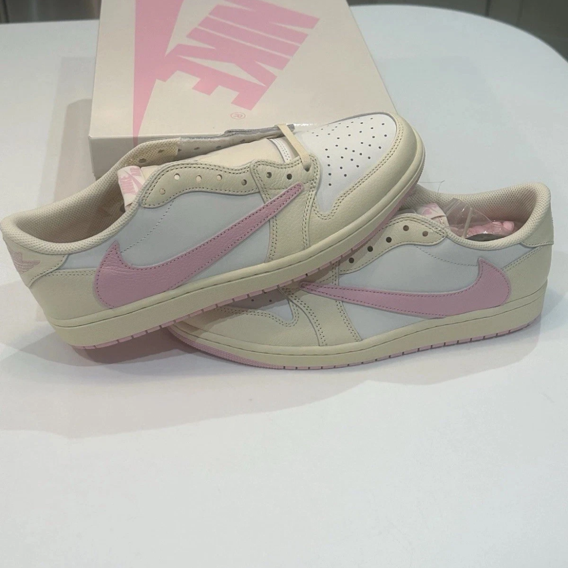 Travis Scott "Shy Pink"-Nike Air Jordan 1 Low OG