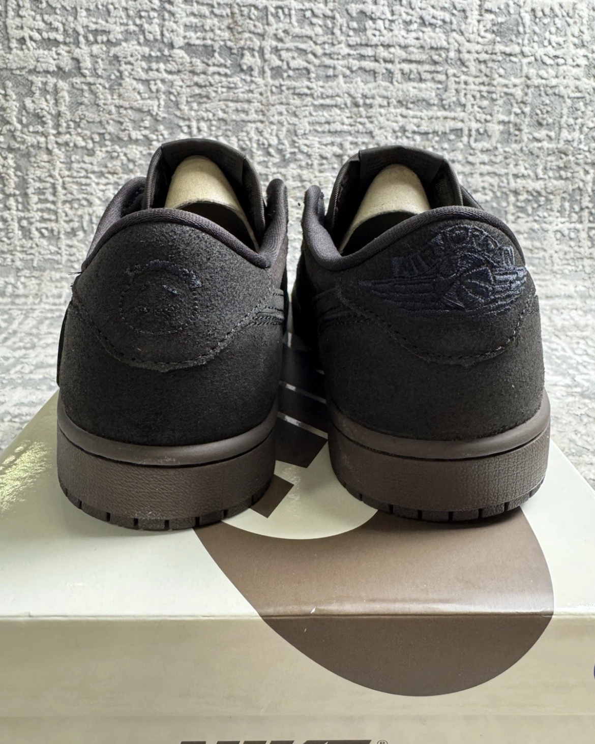 Travis Scott "Velvet Brown"- Nike Air Jordan 1 Retro Low OG SP