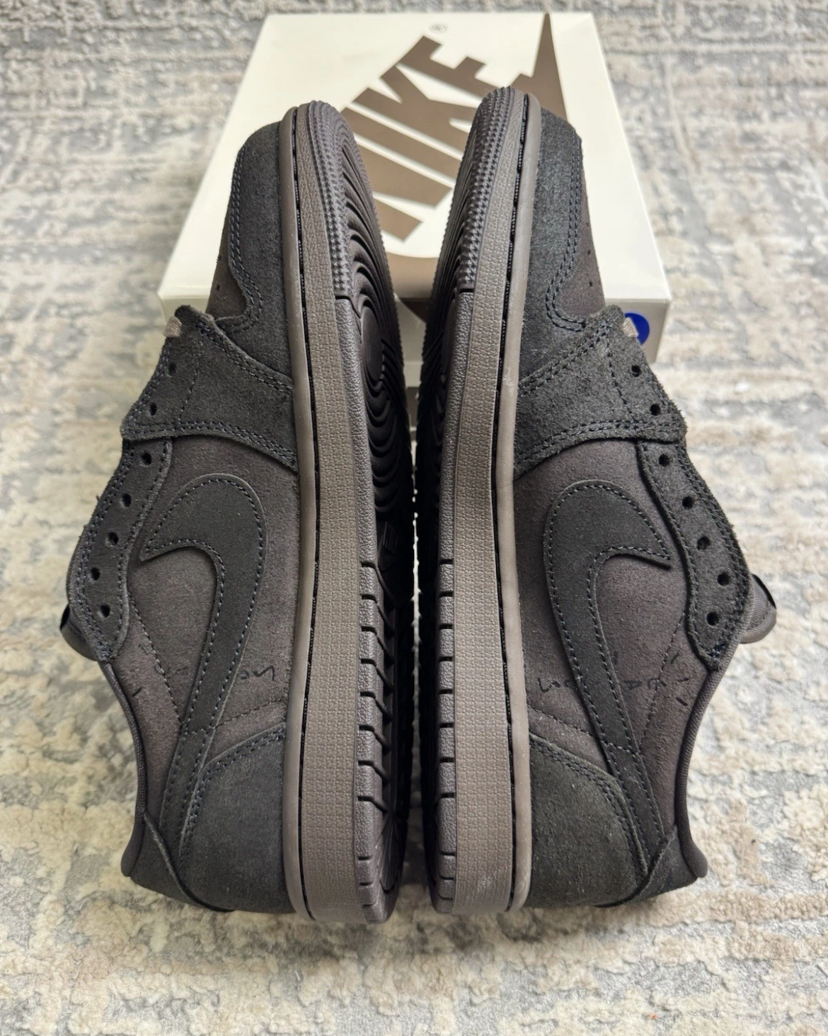 Travis Scott "Velvet Brown"- Nike Air Jordan 1 Retro Low OG SP