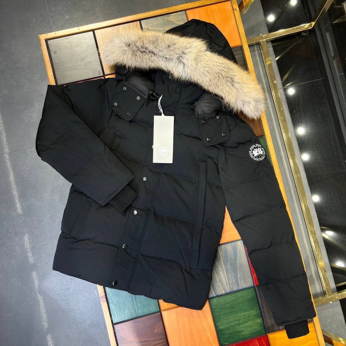 Canada Goose Wyndham Parka — Black