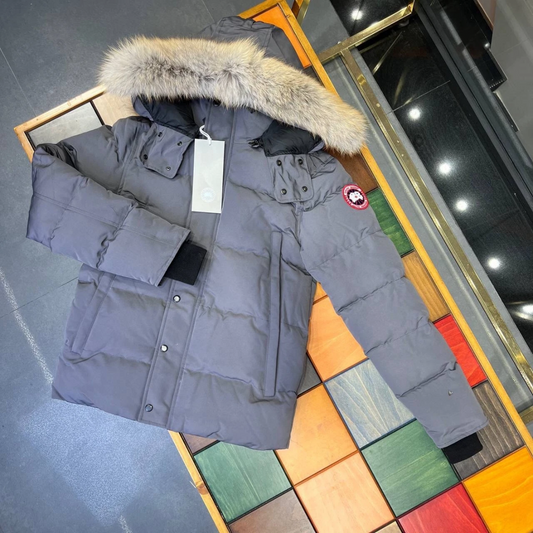 Canada Goose Wyndham Parka — Grey
